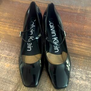 Calvin Klein ladies Marlay Mary Jane pump shoes black patent size 7 New W